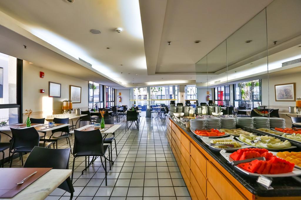 Hotel Metropolitan 4*