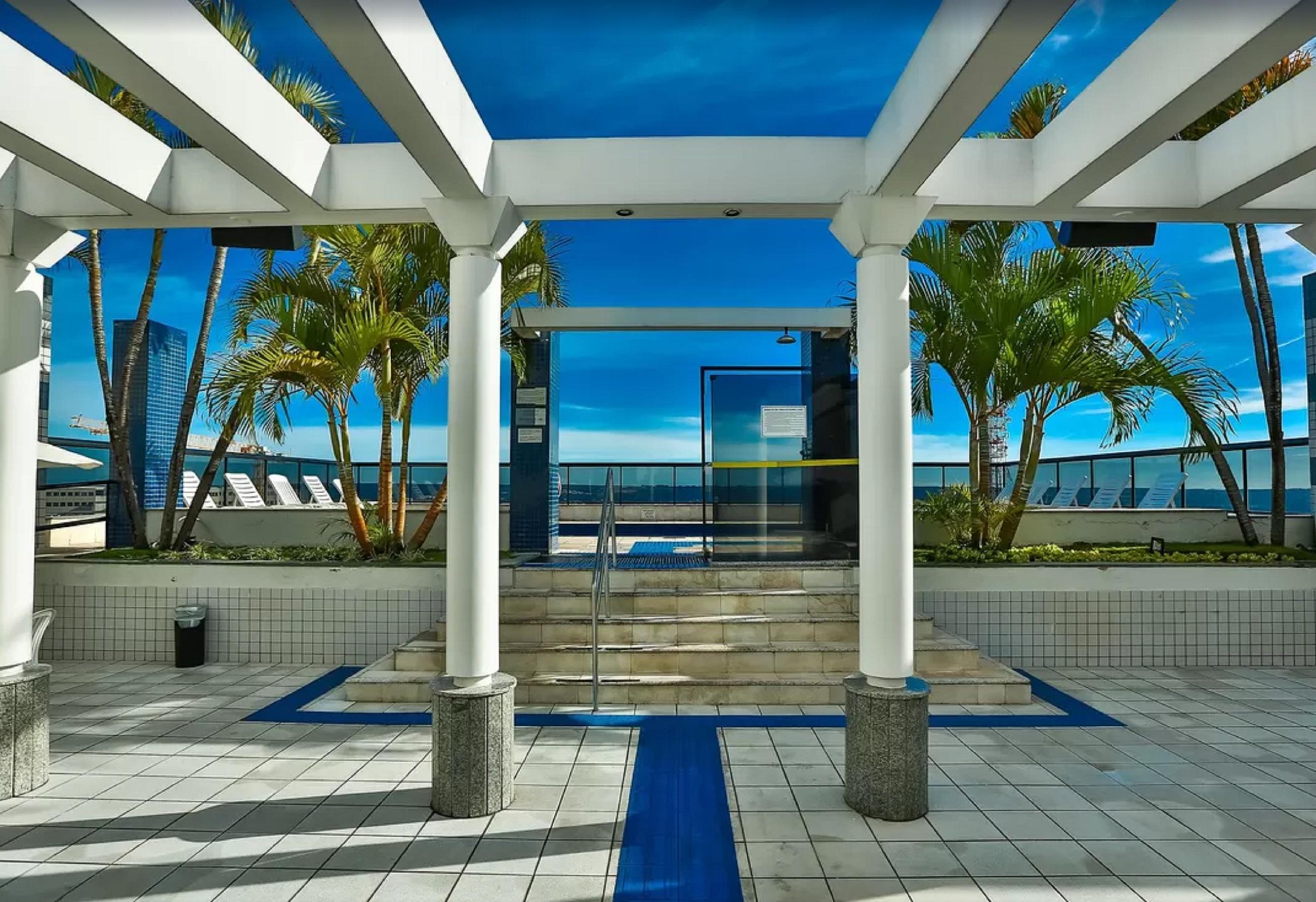 Metropolitan Hotel 4*
