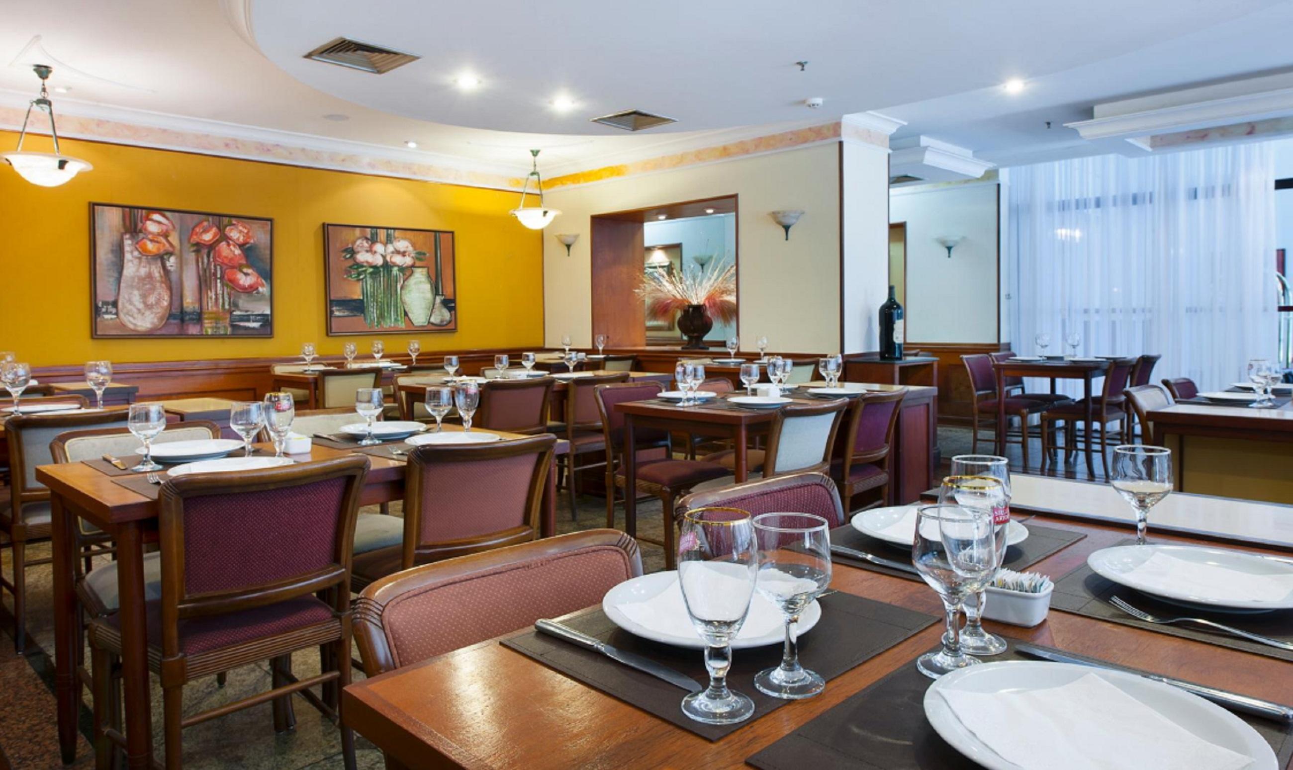 Hotel Metropolitan 4*