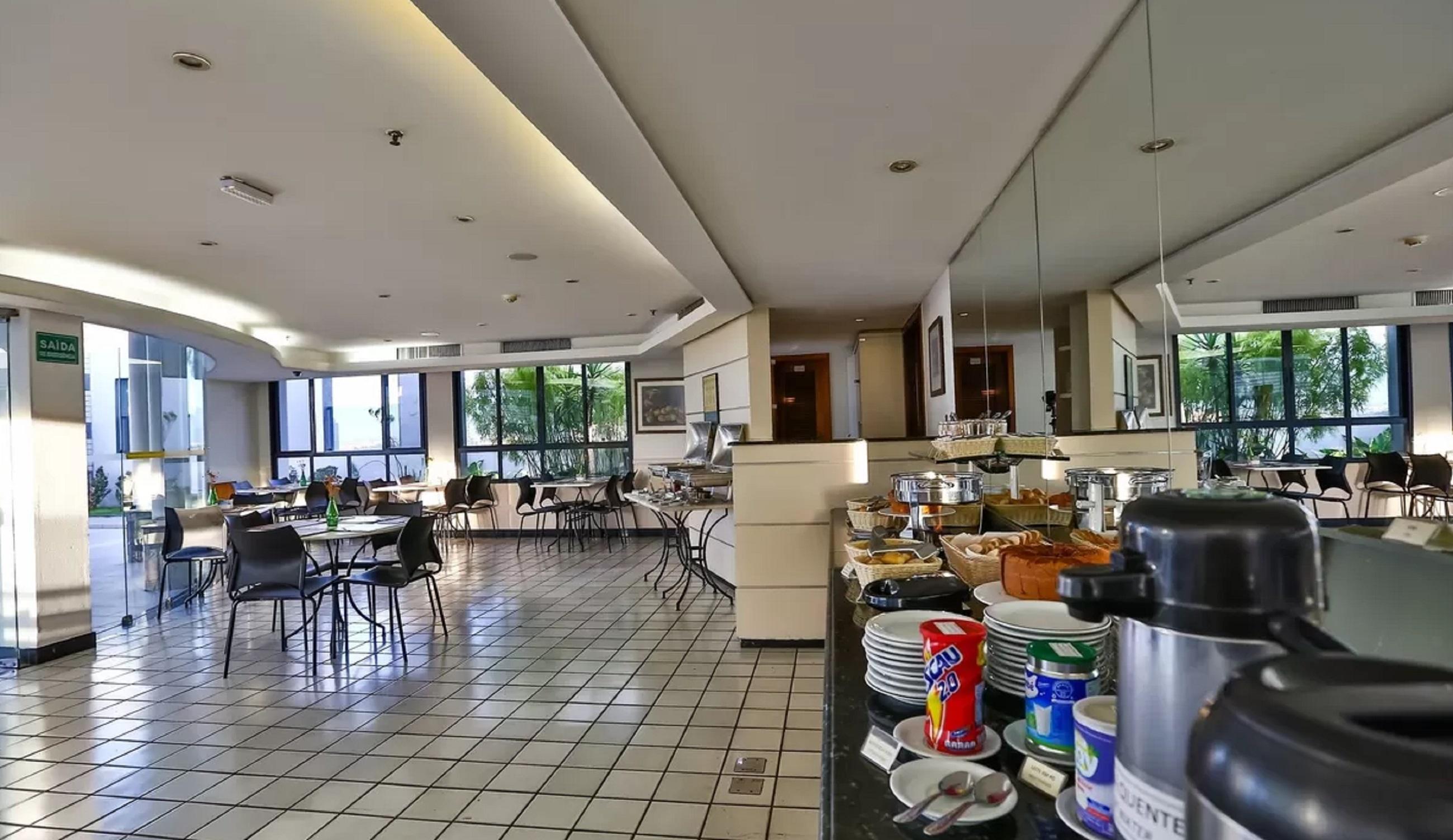 Metropolitan Hotel 4*