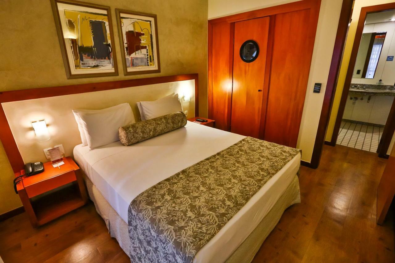 Metropolitan Hotel 4*